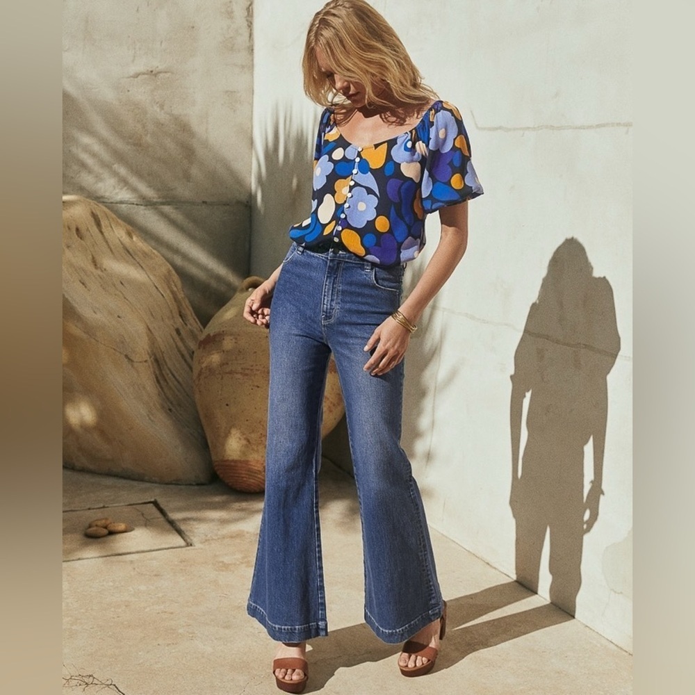 Mister Zimi Drew Flared Jeans Retro High Rise Blue Size 4 NWT